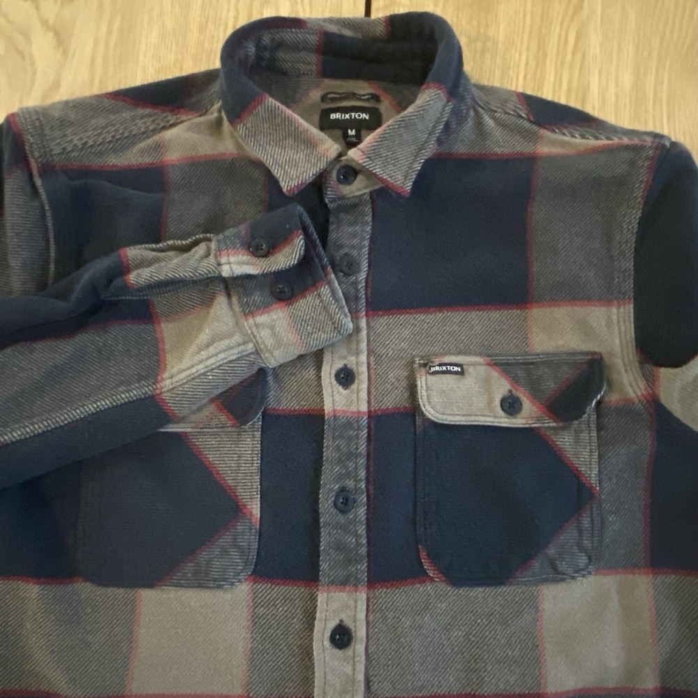 Brixton Bowery Shirt Sz‎ Med. Black Plaid Standard Fit Button Up Flannel Casual